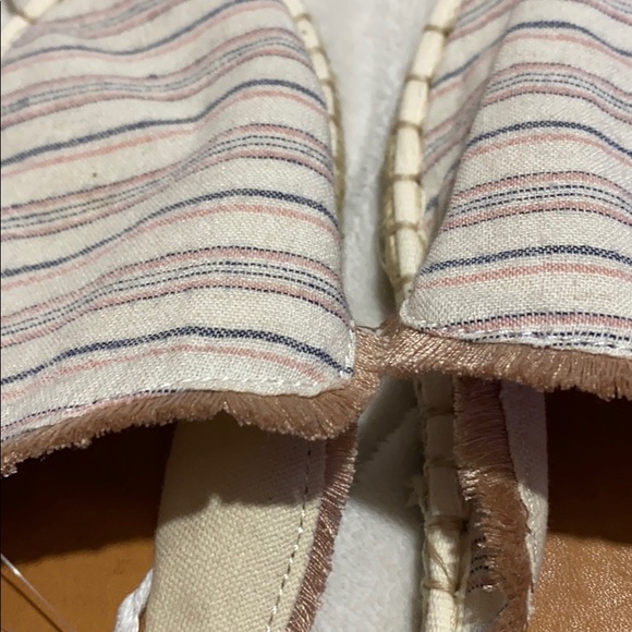 Maurices Boho Striped Slip On Slides Fringe Size 7 - Picture 10 of 11